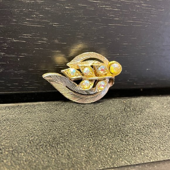 VTG signed AJC Brooch - Picture 2 of 4